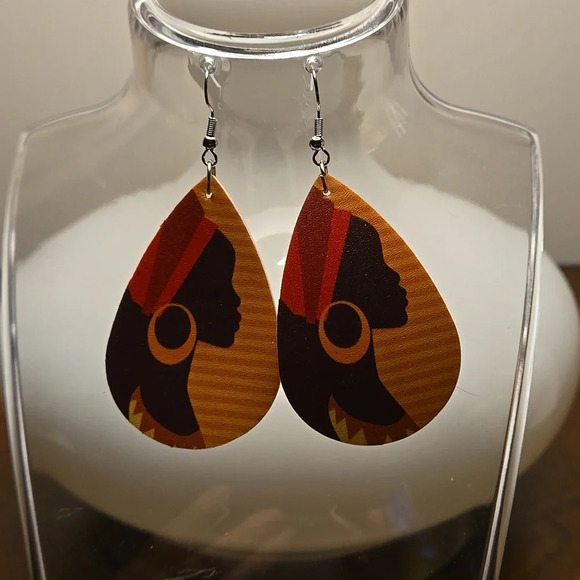 Boho/Tribal Set 2 pairs earrings, Wooden Treasure Chest and Satin Drawstring Bag - Picture 2 of 16